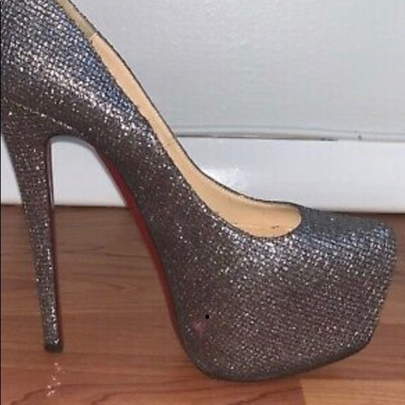 Christian Loubotin Silver Platform - Picture 4 of 4